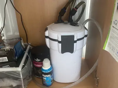 Fish tank with all the accessories  5